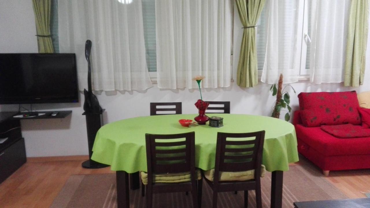 Studio Apartman Marita Split Buitenkant foto