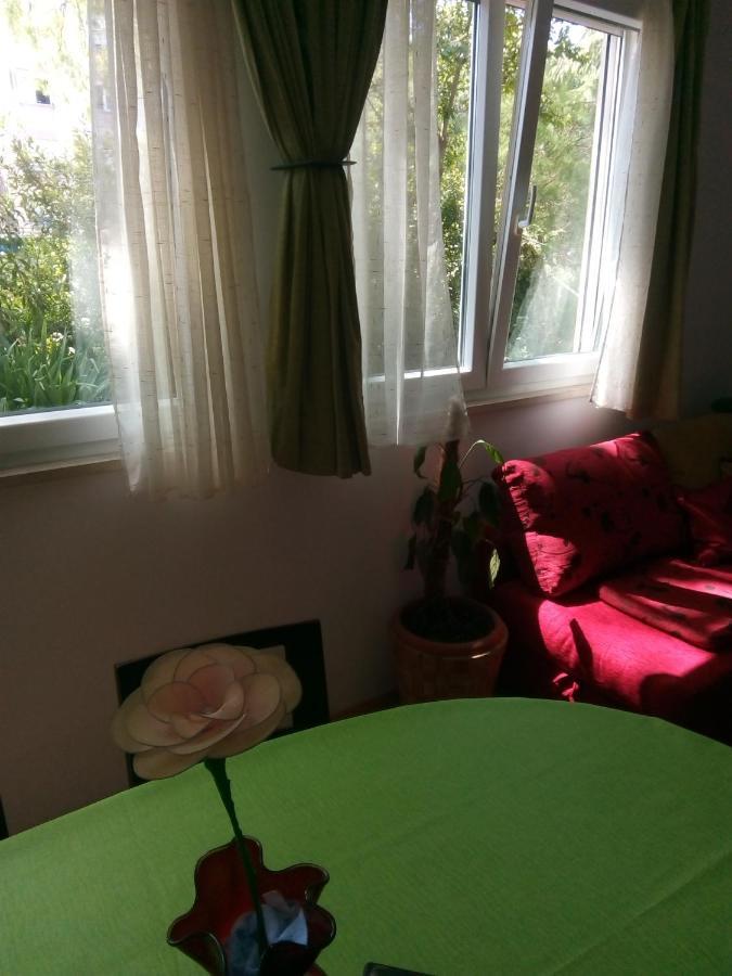Studio Apartman Marita Split Buitenkant foto