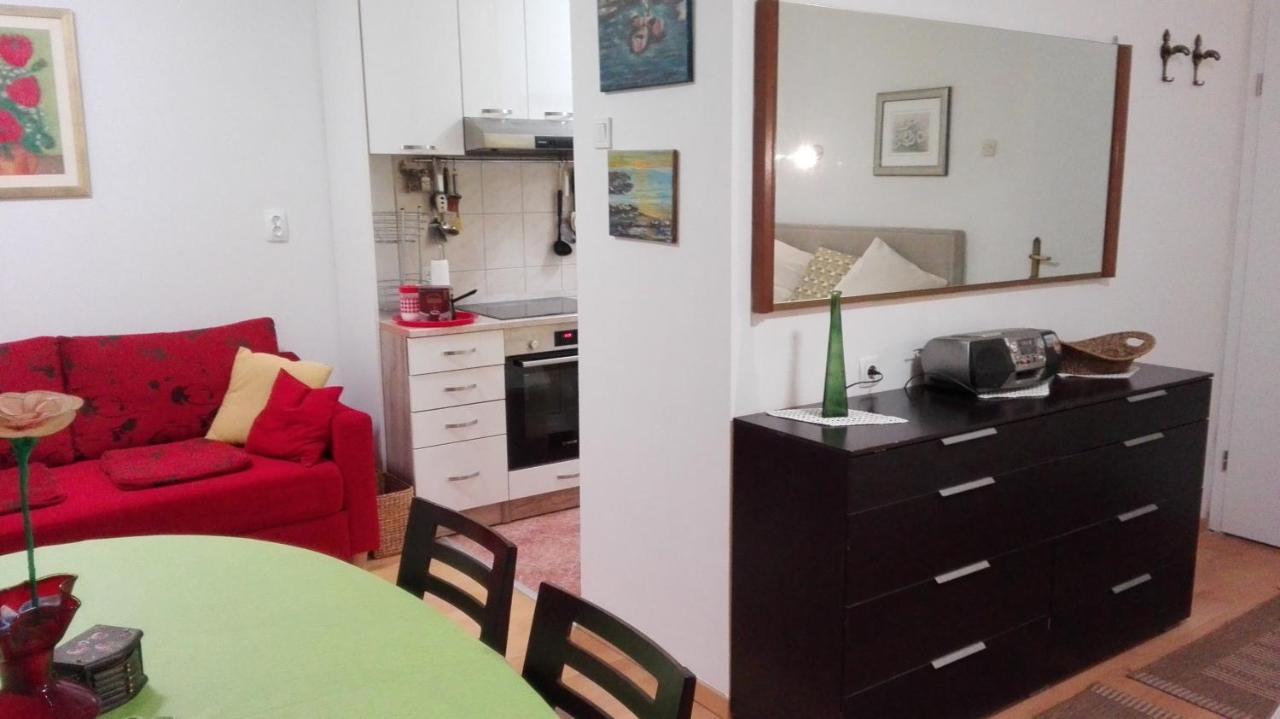 Studio Apartman Marita Split Buitenkant foto