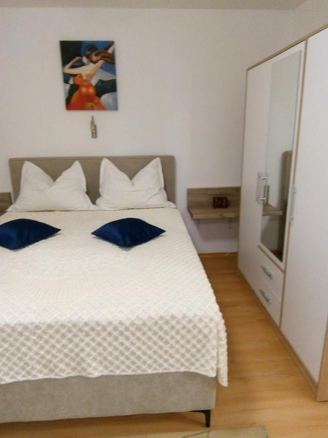 Studio Apartman Marita Split Buitenkant foto